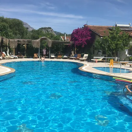 Riverside 3*