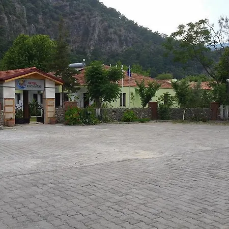 Riverside فندق داليان