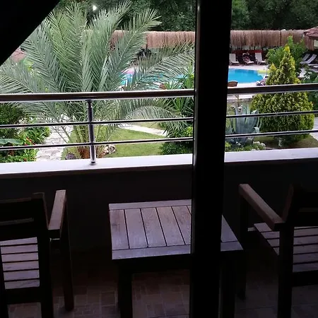 Riverside فندق داليان