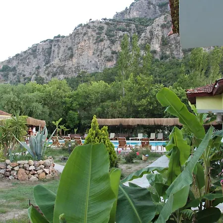 Hotel Riverside 3*