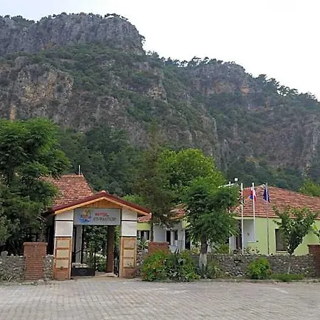 Riverside Hotel 3*