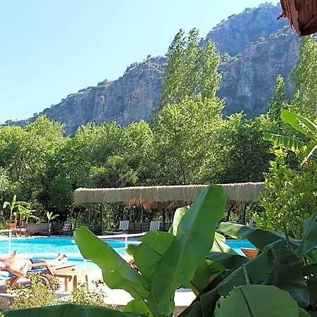 Riverside Hotel
